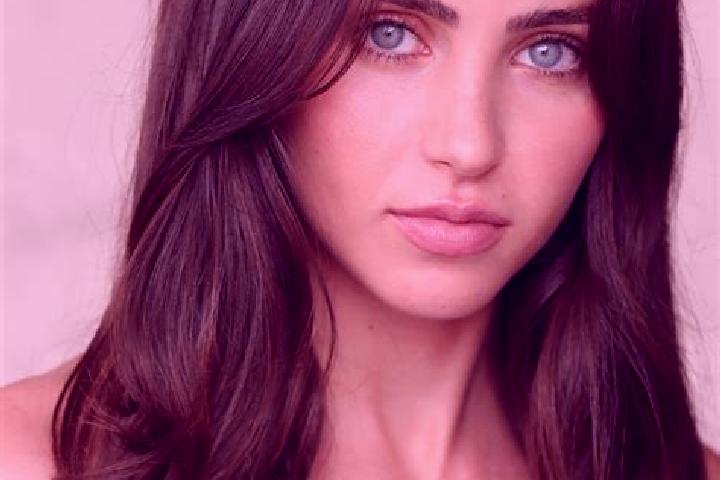 Sienna, 33, a brunette amber-eyed indian companion based in Mintraching. Offering A-Level, Girlfriend Experience, OWO, Striptease. Available for incall and o...