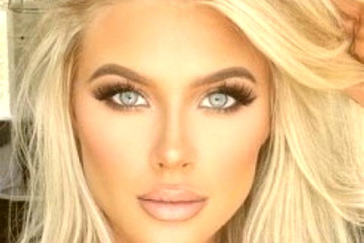 Sienna, 33, a platinum blonde brown-eyed mediterranean companion based in Dunchal. Offering Duos, Prostate Massage, Striptease, Couples. Available for incall...