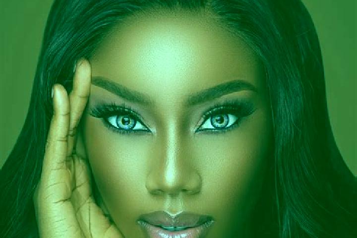 Sienna, 33, a red blue-eyed ebony companion based in East Dean. Offering Deep French Kissing, Duos. Available for incall and outcall, overnight bookings avai...