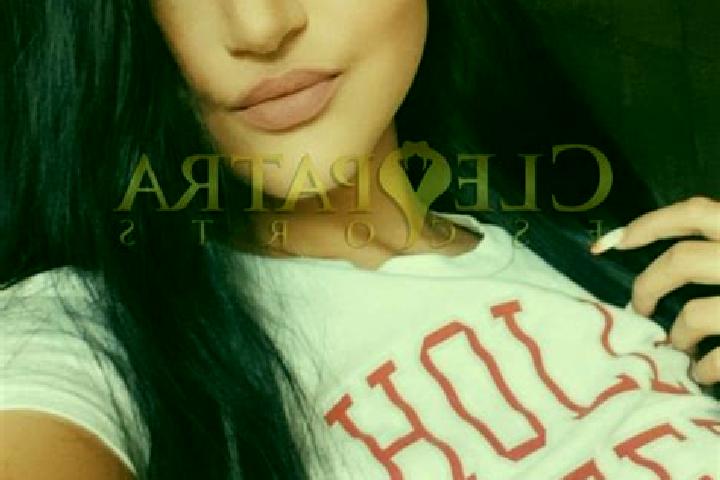 Sienna, 33, a red grey-eyed asian companion based in Hoeflein an der Donau. Offering Tantra, GFE, Dinner Date, OWO. Available for incall and outcall, day and...