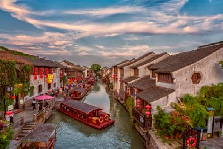 Sienna, 33 — Escort in Liuyuan, China