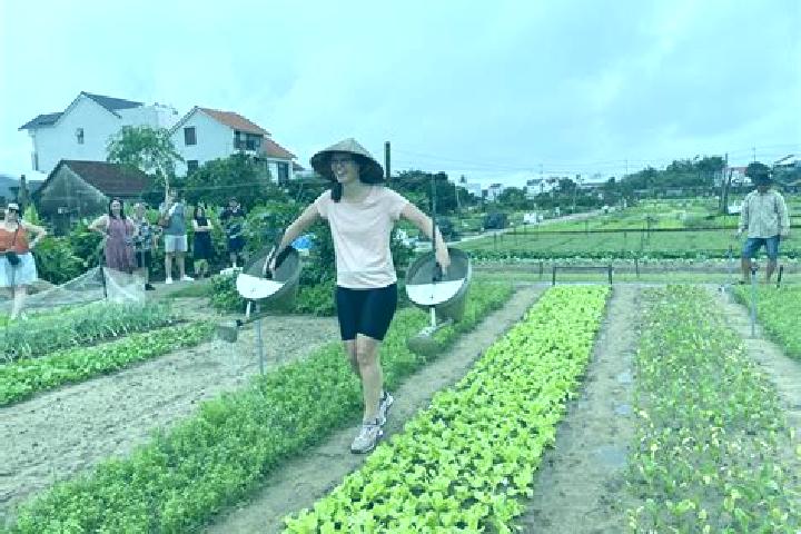 Sienna, 33 — Escort in Tra Que Vegetable Village, Vietnam