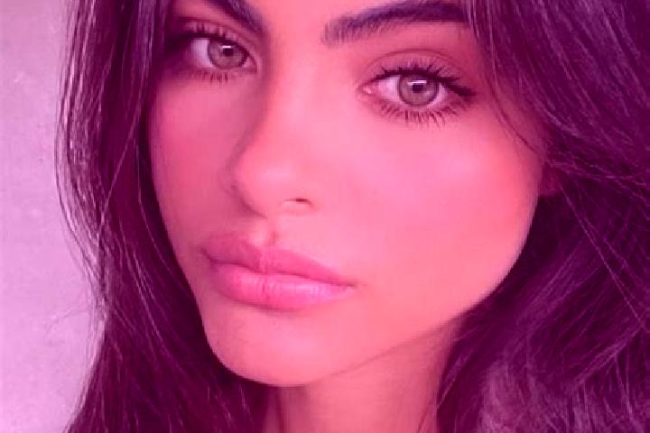 Sienna, 34, a black brown-eyed indian companion based in Herbstein. Offering Couples, A-Level, Striptease, GFE. Available for incall and outcall, day and eve...