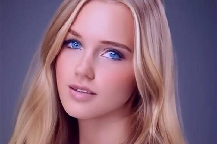 Sienna, 34, a blonde dark-eyed mediterranean companion based in Patti. Offering GFE, Roleplay, Party Girl, Overnight. Available for incall and outcall, overn...