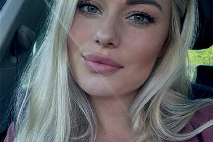 Sienna, 34, a blonde hazel-eyed slavic companion based in Laurence Harbor. Offering 69, CIM, Travel Companion, Party Girl. Available for incall and outcall, ...