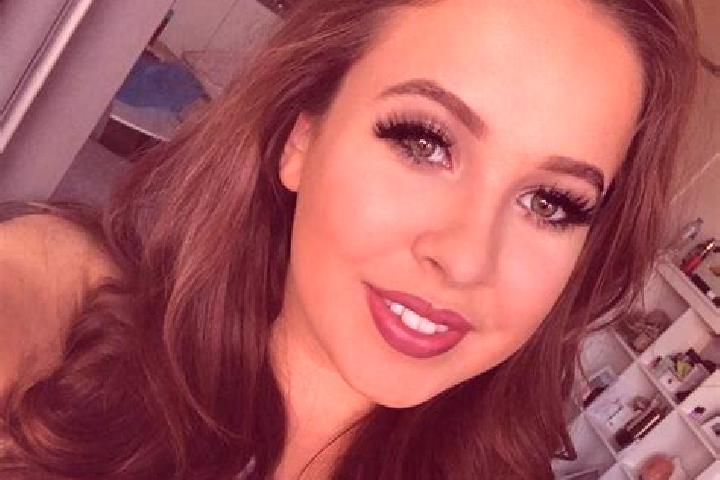 Sienna, 34, a brunette brown-eyed mediterranean companion based in Gac. Offering Deep French Kissing, Couples, GFE, Erotic Massage. Available for incall and ...
