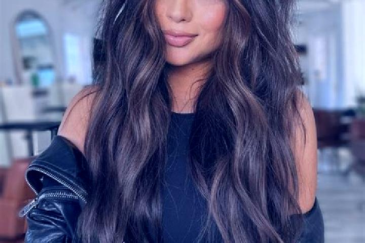 Sienna, 34, a brunette dark-eyed indian companion based in Assenze. Offering Dinner Date, Deep French Kissing, 69, OWO. Available for incall and outcall, day...