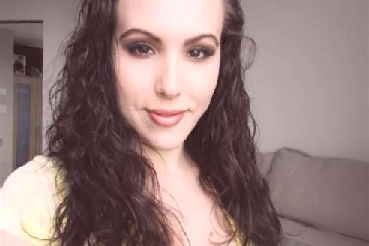 Sienna, 34, a brunette grey-eyed caribbean companion based in Montsauche-les-Settons. Offering Erotic Massage, OWO, Fetish, Duos. Available for incall and ou...