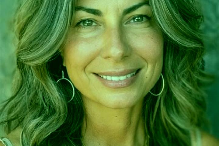 Sienna, 34, a brunette grey-eyed european companion based in Pumpkin Center. Offering Erotic Massage, OWO, Travel Companion. Available for incall and outcall...