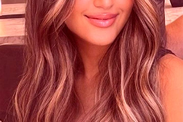 Sienna, 34, a dark blonde brown-eyed ebony companion based in Boulay-les-Barres. Offering Deep French Kissing, Dinner Date, Domination, Erotic Massage. Avail...