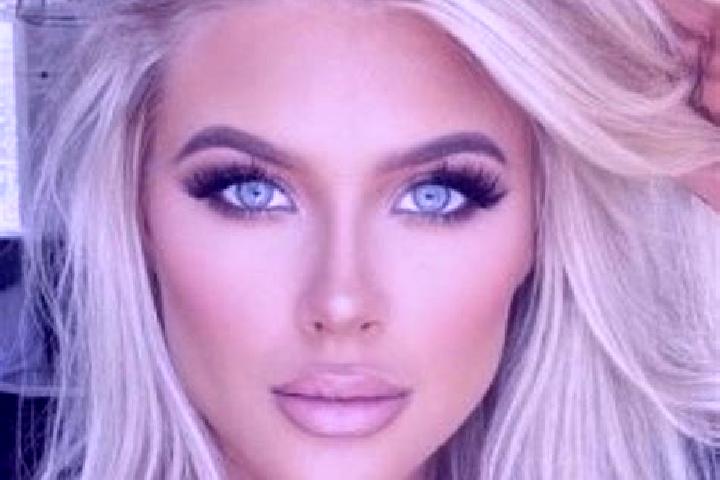 Sienna, 34, a platinum blonde green-eyed indian companion based in Boitimu. Offering Domination, GFE, Fetish, Dinner Date. Available for incall and outcall, ...