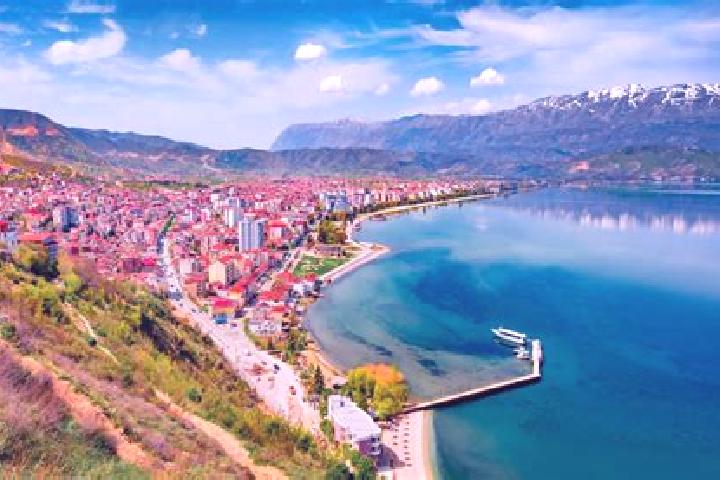 Sienna, 34 — Escort in Bucimas, Albania