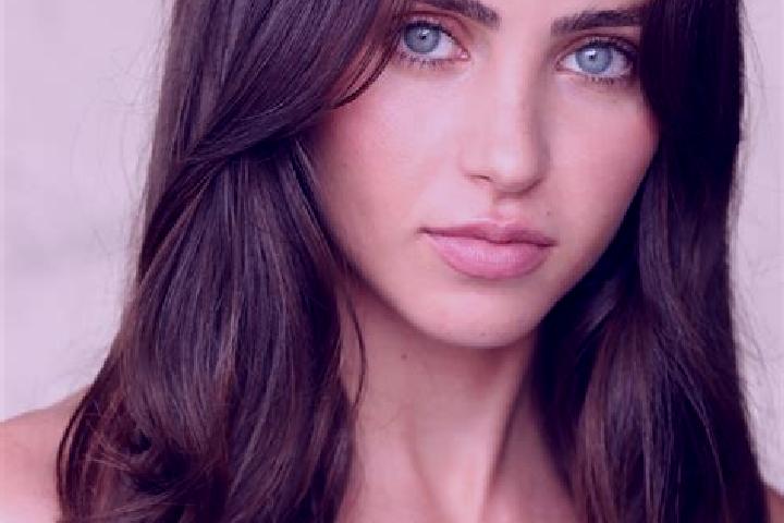 Sienna, 35, a black brown-eyed caribbean companion based in Neutillmitsch. Offering Couples, 69, Overnight, GFE. Available for incall and outcall, overnight ...
