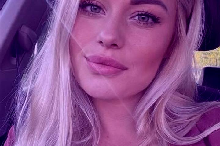 Sienna, 35, a blonde hazel-eyed caucasian companion based in Welland. Offering A-Level, GFE, Girlfriend Experience. Available for incall and outcall, overnig...