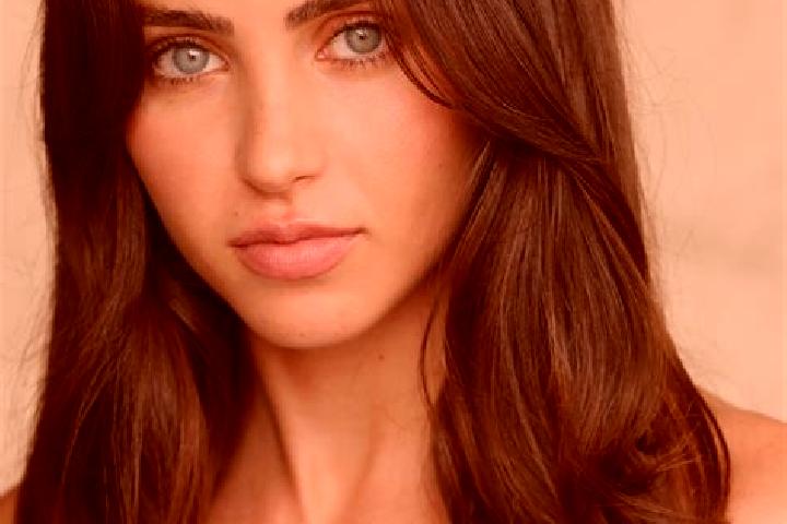 Sienna, 35, a red hazel-eyed latina companion based in Sajkas. Offering Massage, Prostate Massage, BDSM. Available for incall and outcall, overnight bookings...