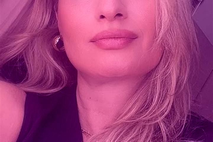 Sienna, 35 — Escort in Curvalle, France