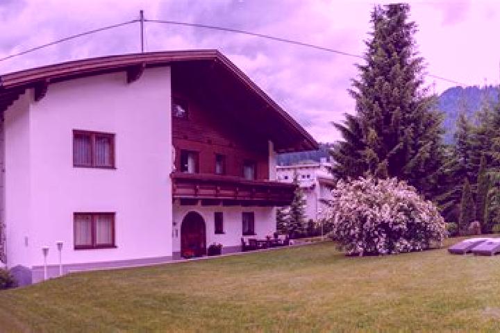 Sienna, 35 — Escort in Forstau, Austria