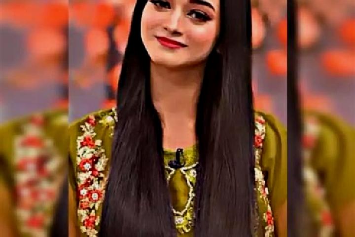 Sienna, 35 — Escort in Malakwal, Pakistan