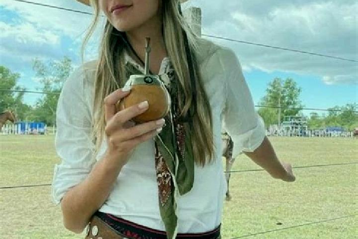 Sienna, 35 — Escort in Vaqueros, Argentina