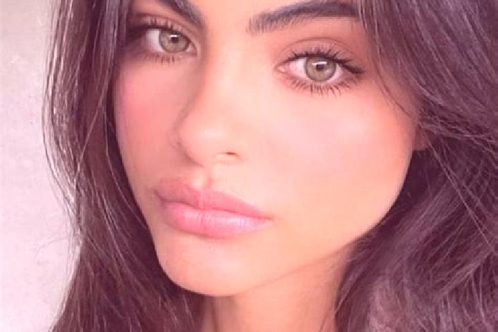 Sienna, 36, a black dark-eyed middle eastern companion based in Merrijig. Offering Striptease, 69, Domination. Available for incall and outcall, day and even...