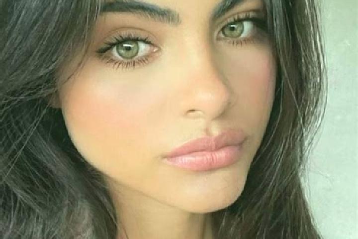 Sienna, 36, a brunette green-eyed mediterranean companion based in Luch. Offering Overnight, Striptease, Fetish. Available for incall and outcall, overnight ...