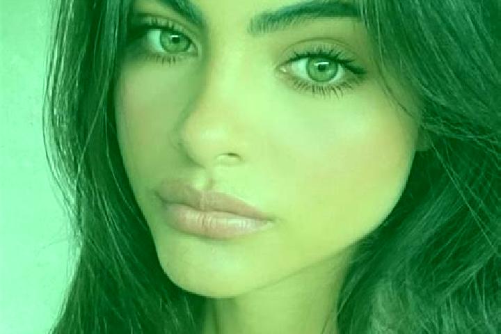 Sienna, 36, a brunette green-eyed slavic companion based in Estacion Camacho. Offering Domination, Travel Companion, Striptease, Overnight, GFE. Available fo...