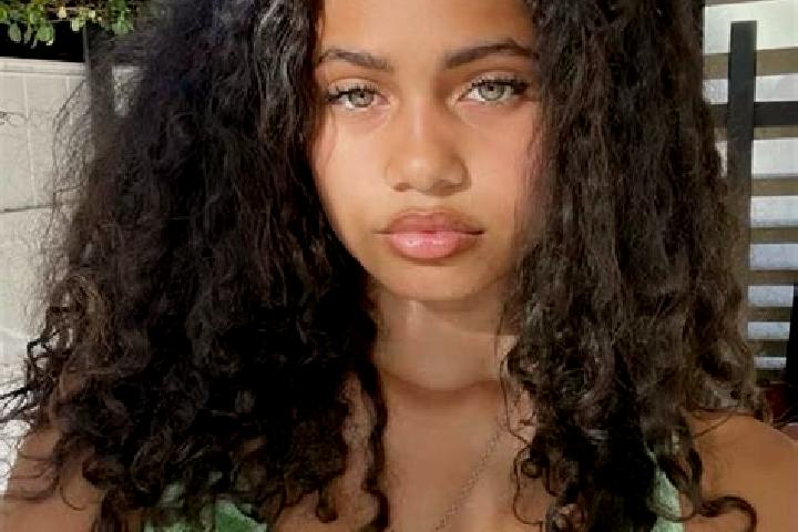 Sienna, 36, a red green-eyed mixed companion based in La Tinaja. Offering Prostate Massage, 69. Available for incall and outcall, day and evening dates.