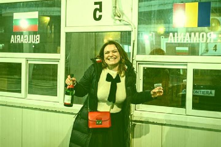 Sienna, 36 — Escort in Falciu, Romania