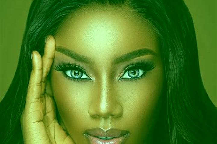 Sienna, 37, a auburn blue-eyed ebony companion based in Zalakaros. Offering Deep French Kissing, Domination, A-Level, Overnight. Available for incall and out...