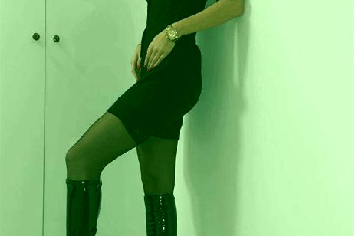 Sienna, 37, a blonde dark-eyed caribbean companion based in Scheitenkorb. Offering CIM, Tantra, Overnight, Fetish. Available for incall and outcall, day and ...