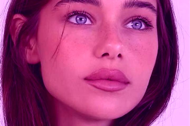 Sienna, 37, a brunette brown-eyed mixed companion based in Onuma. Offering Fetish, A-Level, Massage, Overnight. Available for incall and outcall, overnight b...