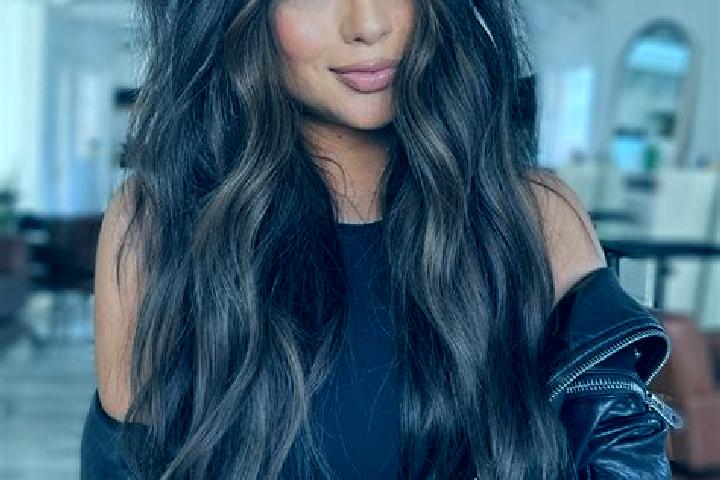 Sienna, 37, a brunette dark-eyed mixed companion based in Clayburn. Offering Travel Companion, Party Girl, Domination. Available for incall and outcall, over...