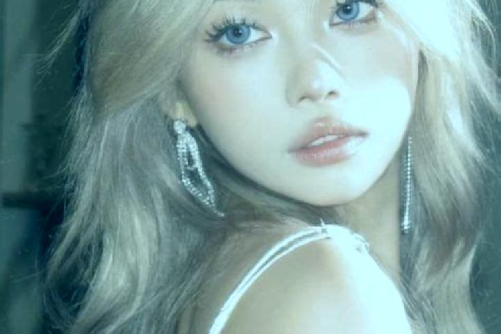 Sienna, 37, a platinum blonde dark-eyed asian companion based in Saffa. Offering OWO, Couples, Domination. Available for incall and outcall, overnight bookin...