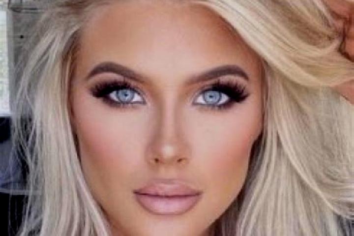 Sienna, 37, a platinum blonde hazel-eyed asian companion based in Patrida. Offering Girlfriend Experience, Domination, Striptease, Roleplay. Available for in...