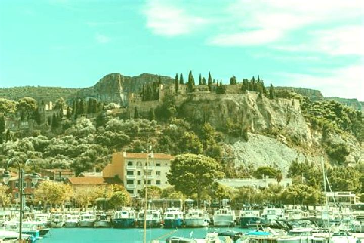 Sienna, 37 — Escort in Cassis, France