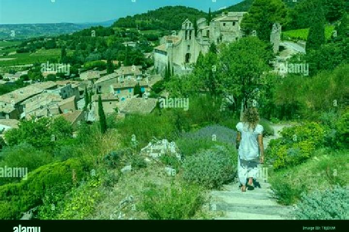 Sienna, 37 — Escort in Gigondas, France