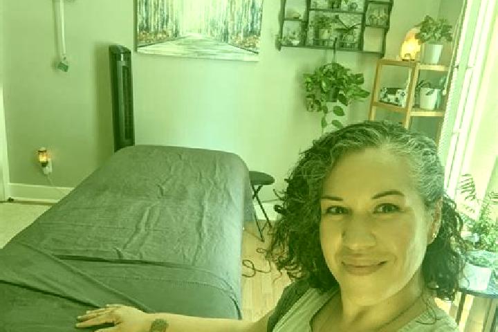 Sienna, 38, a brunette dark-eyed mixed companion based in Butte. Offering A-Level, Travel Companion, Erotic Massage, BDSM, Couples. Available for incall and ...
