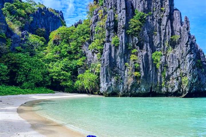 Sienna, 38 — Escort in Kitango, Philippines