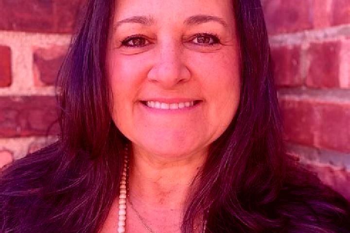 Sienna, 38 — Escort in Malverne, United States
