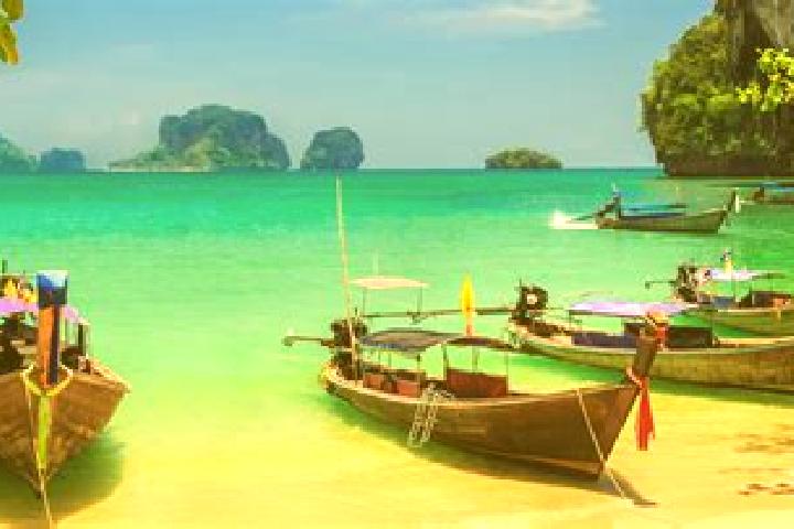 Sienna, 38 — Escort in Si Mahosot, Thailand