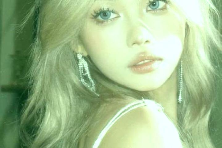 Sienna, 39, a blonde blue-eyed asian companion based in Onimsari. Offering GFE, Roleplay, Deep French Kissing. Available for incall and outcall, overnight bo...