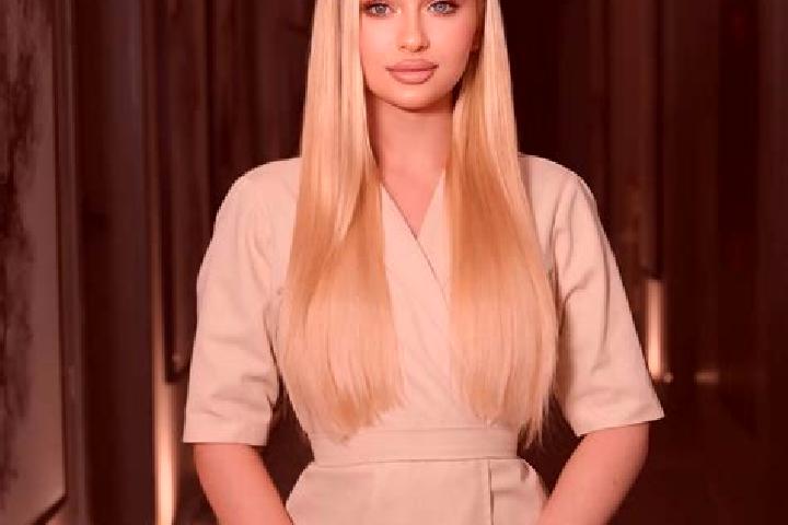 Sienna, 39, a blonde grey-eyed caucasian companion based in Reinickendorf. Offering 69, Overnight, Tantra, Erotic Massage. Available for incall and outcall, ...
