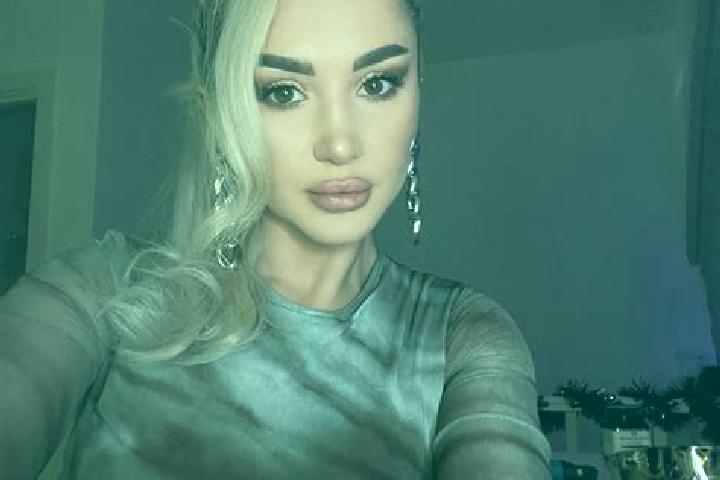 Sienna, 39, a blonde grey-eyed slavic companion based in Canto del Llano. Offering GFE, Overnight, BDSM, Couples, Travel Companion. Available for incall and ...