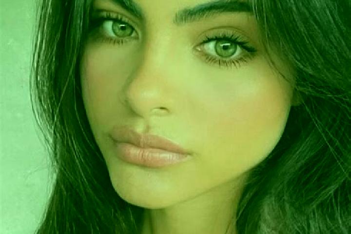 Sienna, 39, a brunette green-eyed latina companion based in Grapeland. Offering Tantra, OWO, CIM. Available for incall and outcall, day and evening dates.