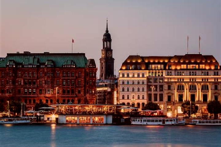 Sienna, 39 — Escort in Storvreta, Sweden