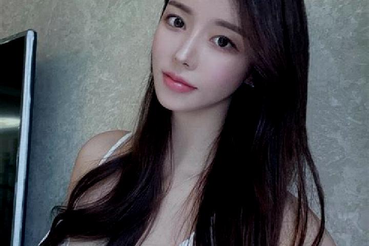 Sienna, 39 — Escort in Xingongcun, China