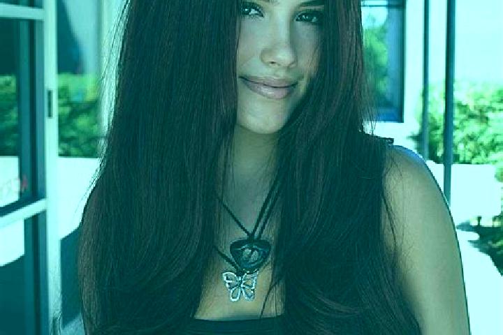 Sofia, 20, a auburn dark-eyed caucasian companion based in Baudour. Offering OWO, Roleplay, Tantra, Duos, Girlfriend Experience. Available for incall and out...