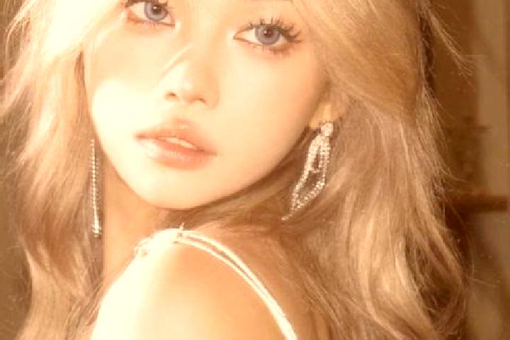 Sofia, 20, a platinum blonde grey-eyed asian companion based in Dengkil. Offering OWO, Party Girl, BDSM. Available for incall and outcall, overnight bookings...