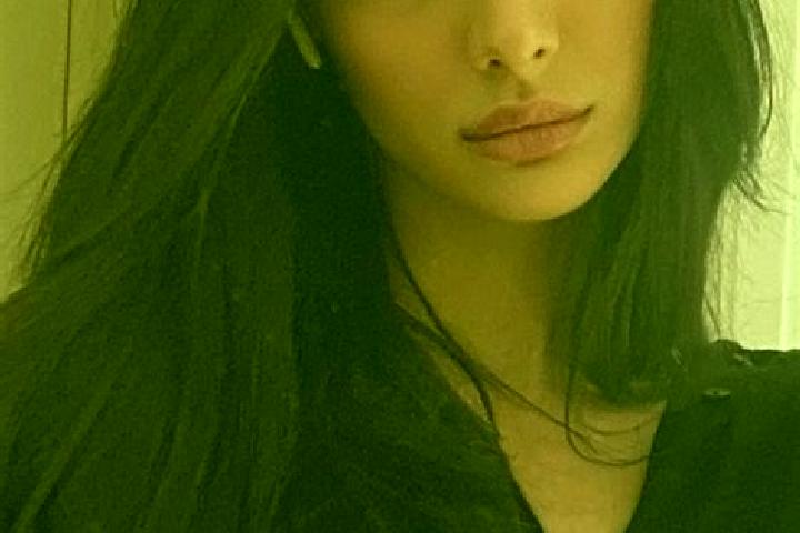 Sofia, 20, a red dark-eyed middle eastern companion based in Niederkirchen bei Deidesheim. Offering Deep French Kissing, Erotic Massage, OWO, CIM, Party Girl...