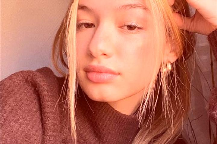 Sofia, 21, a blonde brown-eyed middle eastern companion based in Lebre. Offering Roleplay, 69, Prostate Massage. Available for incall and outcall, day and ev...